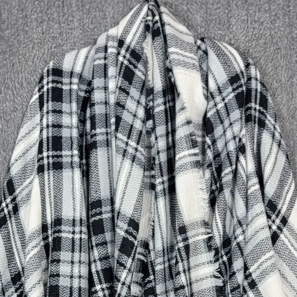 ModCloth Wrap Scarf Womens Black White Tartan Plaid Soft Fringed Shawl 56x28
